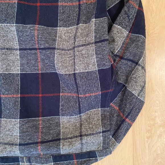 & Sons flannel Mens medium in like new condition - Picture 7 of 10